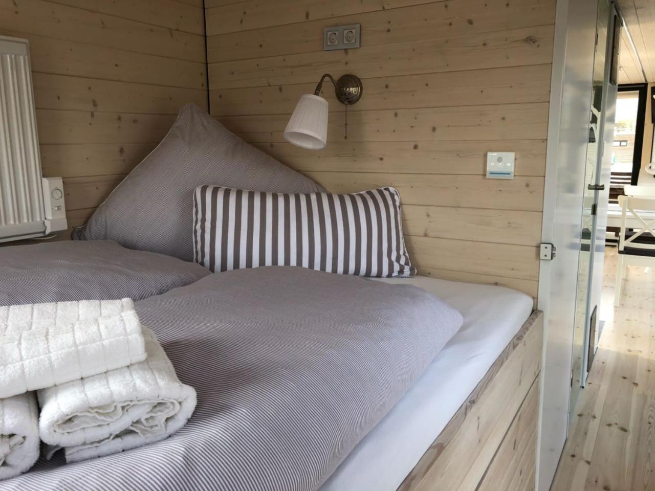 Hausboot Resort Nordseekueste Wilhelmshaven Esterno foto